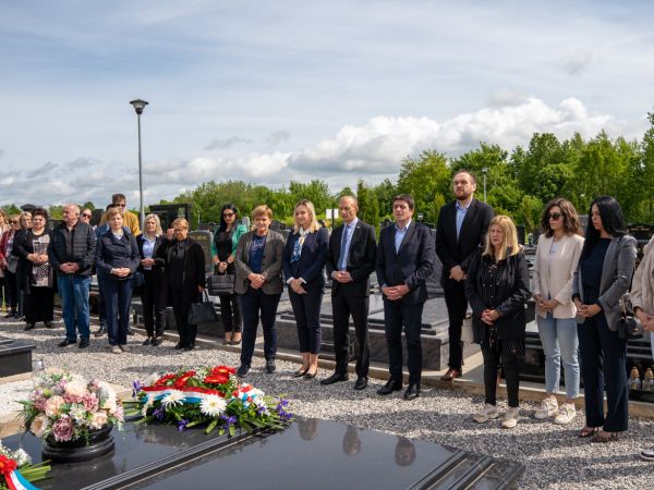 U Gospiću i Zagrebu odana počast znamenitim Ličanima uoči sutrašnjeg Dana Ličko-senjske županije