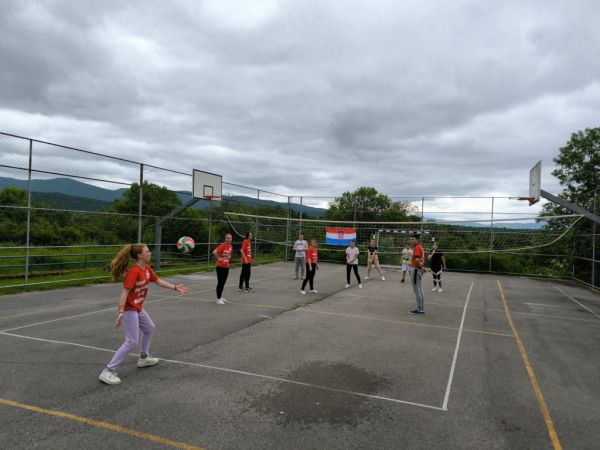 Dan škole u Kosinju, prava prigoda za mnoge sportske i kulturne priredbe Dan škole u Kosinju, prava prigoda za mnoge sportske i kulturne priredbe