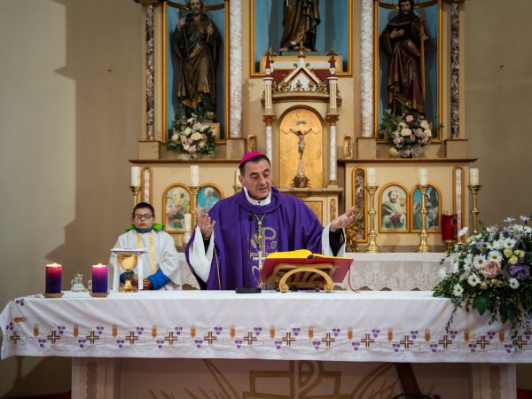 Svetom misom u Ličkom Osiku odana počast Josipu Joviću i svim hrvatskim braniteljima