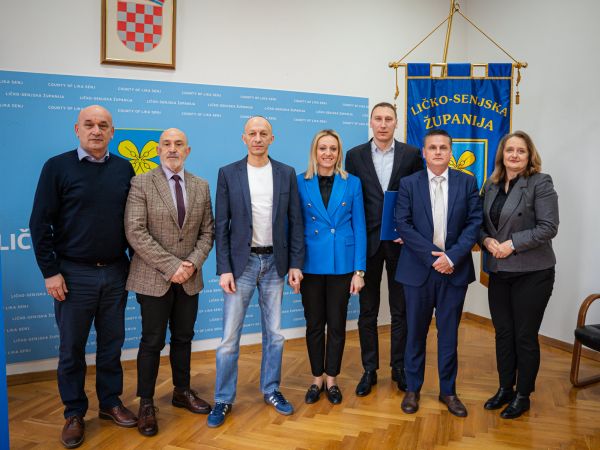 Ličko-senjska županija nastavlja s ulaganjima: 200 tisuća eura za razvoj i unapređenje pomorskog dobra u Novalji, Senju i Karlobagu Ličko-senjska županija nastavlja s ulaganjima: 200 tisuća eura za razvoj i unapređenje pomorskog dobra u Novalji, Senju i Karlobagu
