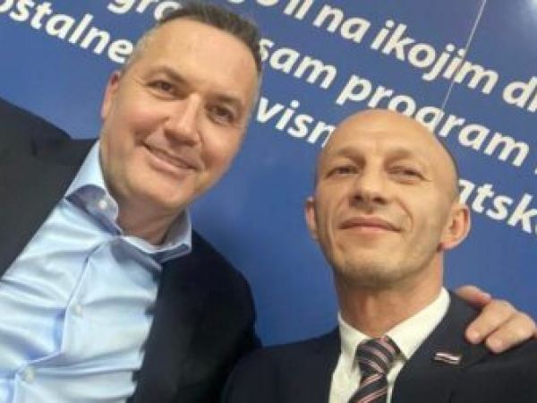 Kustić: ‘Puna podrška županu Ernestu Petryju’