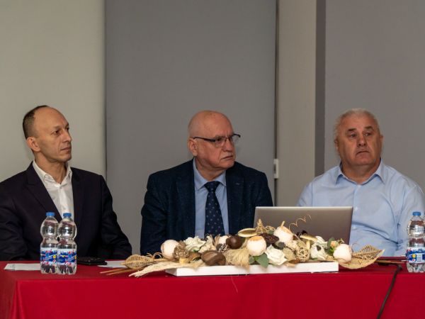 Radionica Erasmus+ Sport: Ličko-senjska županija domaćin uz podršku župana Petryja i državnog tajnika Tomislava Družaka Radionica Erasmus+ Sport: Ličko-senjska županija domaćin uz podršku župana Petryja i državnog tajnika Tomislava Družaka