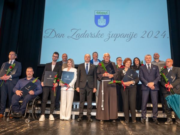 Ličko-senjski župan Ernest Petry na svečanom obilježavanju Dana Zadarske županije Ličko-senjski župan Ernest Petry na svečanom obilježavanju Dana Zadarske županije