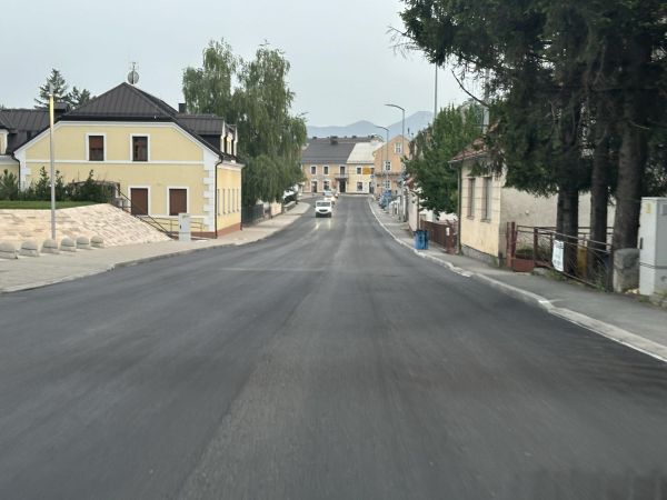 Budačka ulica u novom ruhu: Gospićani hvale radove i djelatnike Lika cesta Budačka ulica u novom ruhu: Gospićani hvale radove i djelatnike Lika cesta