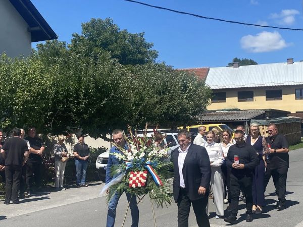 Brinje s ponosom obilježilo Dan pobjede i domovinske zahvalnosti Brinje s ponosom obilježilo Dan pobjede i domovinske zahvalnosti