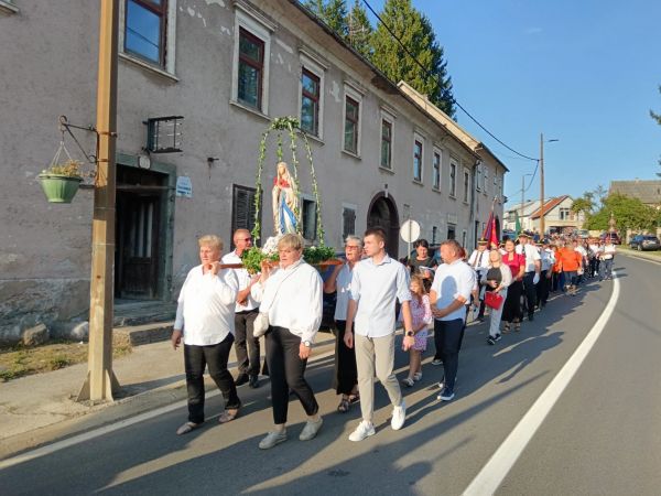 Brinje obilježilo Dan Općine uz svečanost, tradiciju i zabavu Brinje obilježilo Dan Općine uz svečanost, tradiciju i zabavu