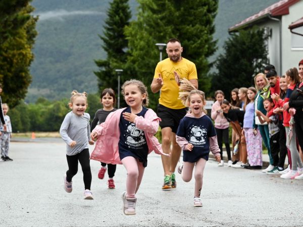 Kiša nije zaustavila 4. Plitvičku noćnu utrku – sportski duh i sjajni rezultati! Kiša nije zaustavila 4. Plitvičku noćnu utrku – sportski duh i sjajni rezultati!