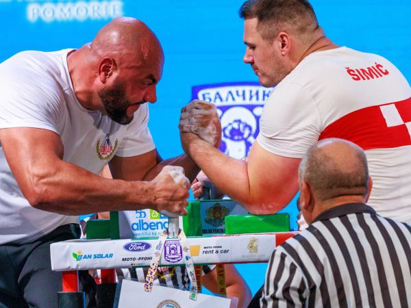 Šimić u vrlo jakoj konkurenciji među 15 najboljih na svijetu u obaranju ruke Šimić u vrlo jakoj konkurenciji među 15 najboljih na svijetu u obaranju ruke