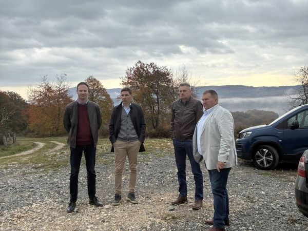 Načelnik Općine Brinje održao sastanak s predstavnicima Ličkih voda