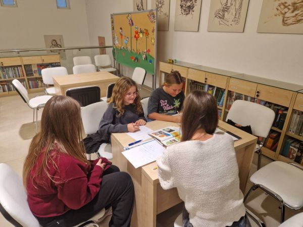 Udruga Ana započela s aktivnostima u Novalji: Kreativne radionice, podrška pri učenju i “Mali izumitelji“ povodom Dana izuma Udruga Ana započela s aktivnostima u Novalji: Kreativne radionice, podrška pri učenju i “Mali izumitelji“ povodom Dana izuma