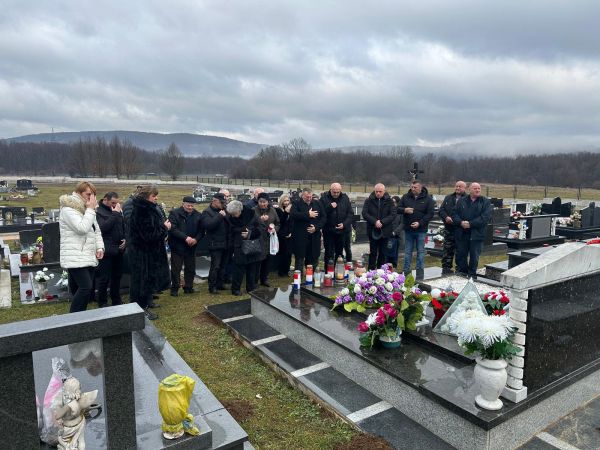 U Općini Brinje obilježena obljetnica pogibije hrvatskog branitelja Zlatka Mesića