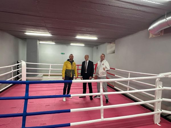 Gospićki boksači napokon dobili ring Gospićki boksači napokon dobili ring