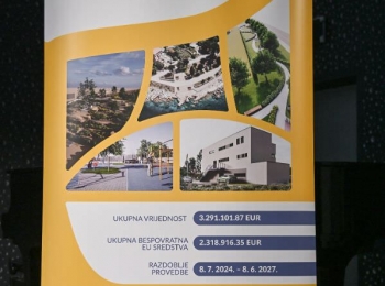 Autor Grad Novalja
