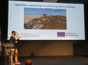 Autor Grad Novalja