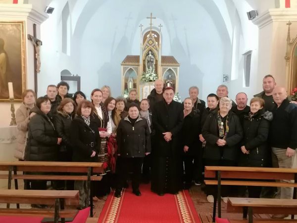 Biskup Medo obišao župe Gospićkog dekanata u sklopu kanonske vizitacije Biskup Medo obišao župe Gospićkog dekanata u sklopu kanonske vizitacije