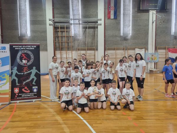 Sjajni rezultati mladih članova Atletskog kluba Velebit na županijskom natjecanju u Poličniku