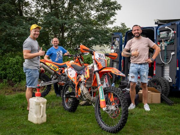 FOTO / Brinje ugostilo više od 300 vozača na Extreme Enduro utrci Bear 4 FOTO / Brinje ugostilo više od 300 vozača na Extreme Enduro utrci Bear 4
