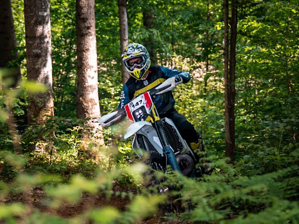 Otočac domaćin međunarodnog Extreme Enduro TSR 12 spektakla: više od 170 vozača iz devet država Otočac domaćin međunarodnog Extreme Enduro TSR 12 spektakla: više od 170 vozača iz devet država