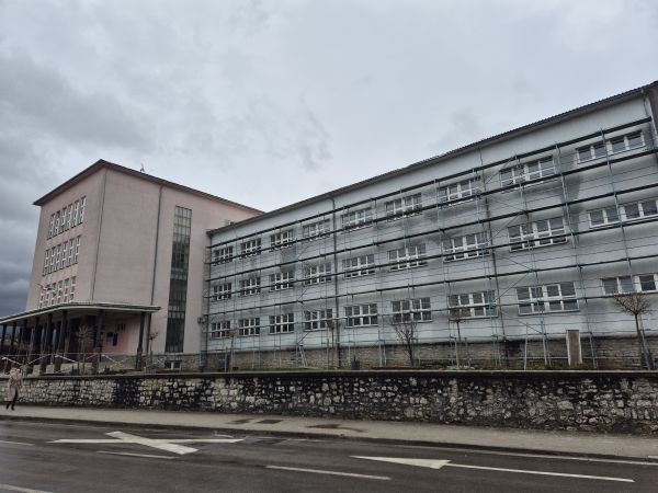 Ministarstvo obrazovanja odobrilo sredstva za izradu Idejnog rješenja radi nadogradnje Gimnazije Gospić i Strukovne škole Gospić Ministarstvo obrazovanja odobrilo sredstva za izradu Idejnog rješenja radi nadogradnje Gimnazije Gospić i Strukovne škole Gospić