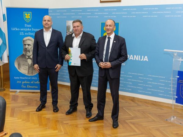 Dodijeljeni ugovori vrijedni 250 tisuća eura za sufinanciranje projekata u Ličko-senjskoj županiji Dodijeljeni ugovori vrijedni 250 tisuća eura za sufinanciranje projekata u Ličko-senjskoj županiji