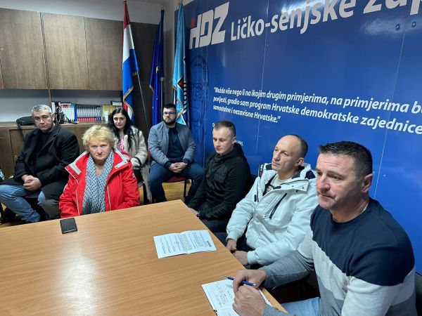 Gradski odbor HDZ-a grada Gospića: Tko ugrožava projekt od 70 milijuna eura i preko 250 novih radnih mjesta? Gradski odbor HDZ-a grada Gospića: Tko ugrožava projekt od 70 milijuna eura i preko 250 novih radnih mjesta?