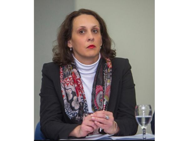 Prof. Anela Serdar Pašalić izabrana za novu ravnateljicu Gimnazije Gospić Prof. Anela Serdar Pašalić izabrana za novu ravnateljicu Gimnazije Gospić