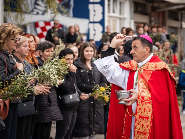 FOTO / Cvjetnicom je danas simbolički započeo Veliki tjedan