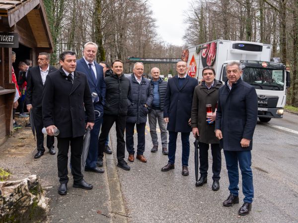 Darko Milinović i suradnici odali počast Josipu Joviću na Plitvicama