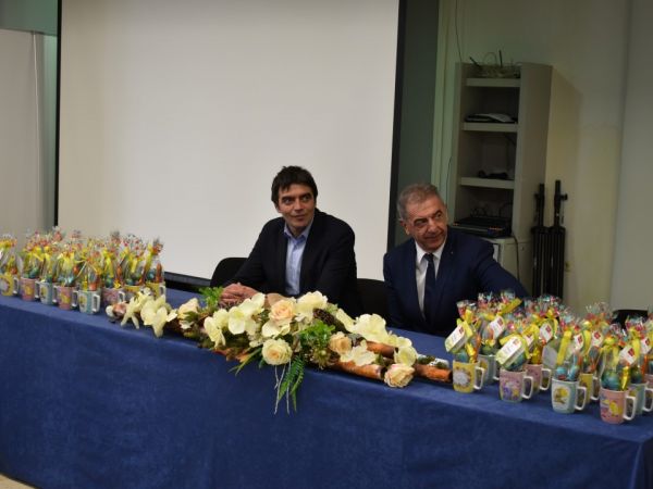 Gradonačelnik Milinović uskrsnicom razveselio mališane Gradonačelnik Milinović uskrsnicom razveselio mališane