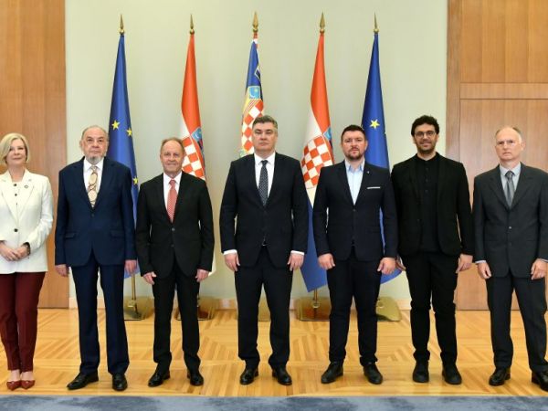 Dragica Jerkov među predstavnicima Hrvatske zajednice inovatora na prijemu kod predsjednika Milanovića