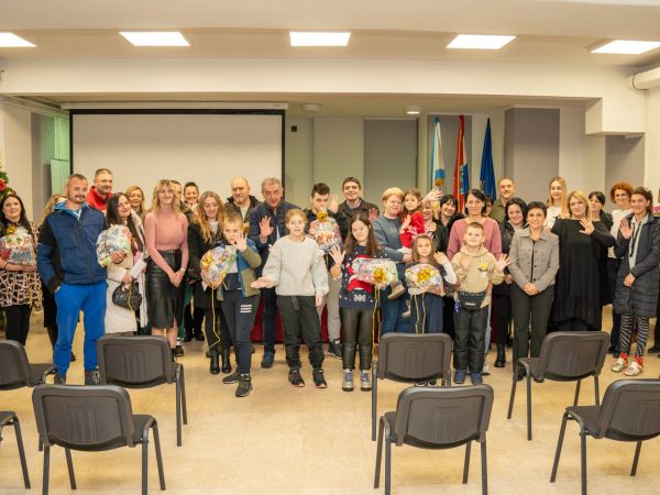 Milinović: Božićnica roditeljima i njihovim  herojima 