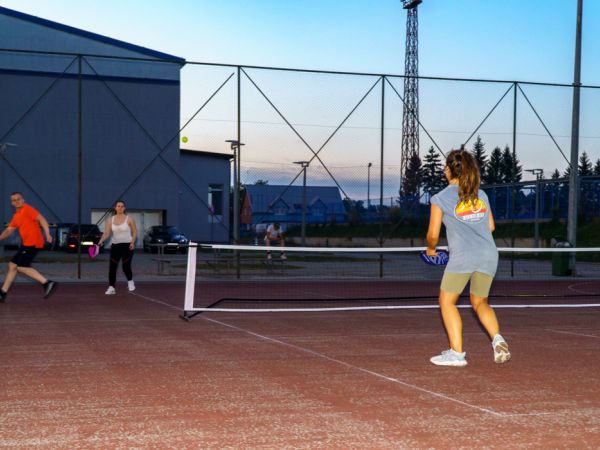 FOTO&VIDEO Pickleball okuplja sve generacije u Gospiću uz prisustvo gostiju iz Zagreba i otoka Čiovo FOTO&VIDEO Pickleball okuplja sve generacije u Gospiću uz prisustvo gostiju iz Zagreba i otoka Čiovo