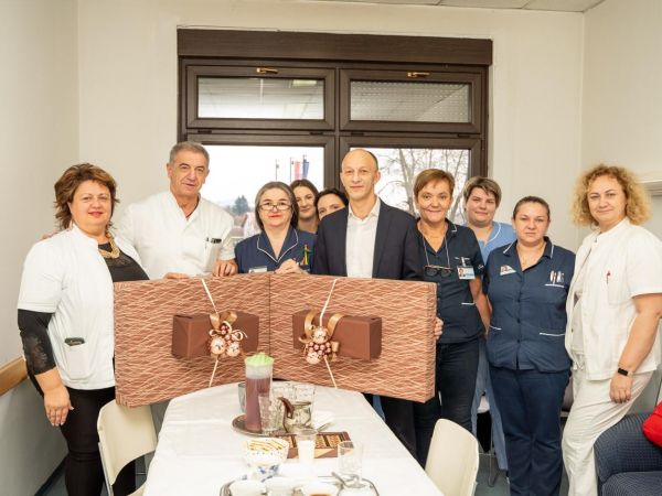 Ličko-senjska županija donirala dva televizora ginekološkom odjelu Opće bolnice Gospić Ličko-senjska županija donirala dva televizora ginekološkom odjelu Opće bolnice Gospić