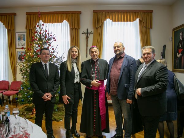 Novoizabrani biskup mons. Marko Medo održao tradicionalno božićno primanje u Gospiću
