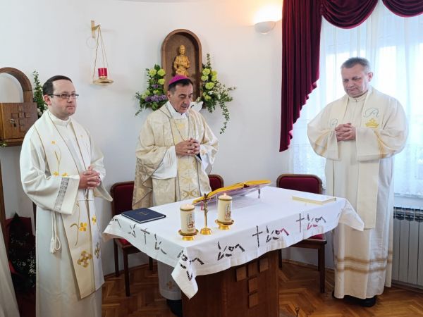 Biskup Marko Medo predvodio misno slavlje u Samostanu sv. Josipa u Otočcu Biskup Marko Medo predvodio misno slavlje u Samostanu sv. Josipa u Otočcu