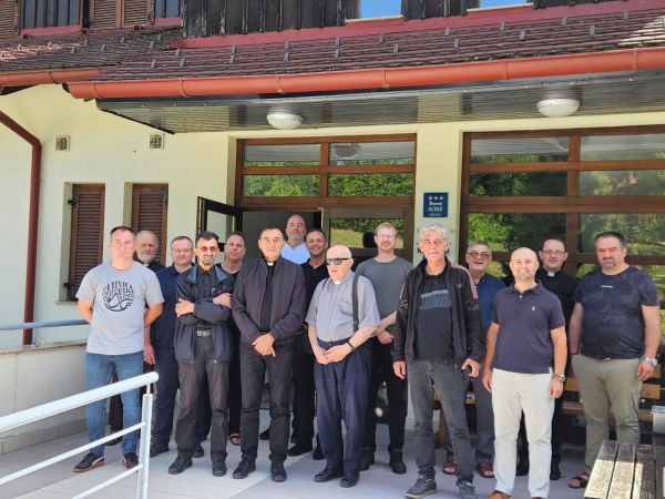 Duhovne vježbe svećenika Gospićko-senjske biskupije Duhovne vježbe svećenika Gospićko-senjske biskupije
