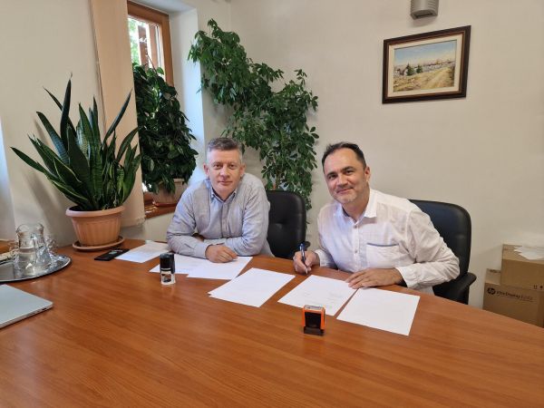 Potpisan ugovor za unaprjeđenje edukativne i posjetiteljske infrastrukture na području Parka prirode Velebit 