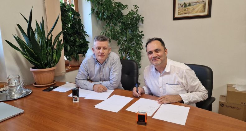 Najbolje iz Like - Potpisan ugovor za unaprjeđenje edukativne i posjetiteljske infrastrukture na području Parka prirode Velebit 