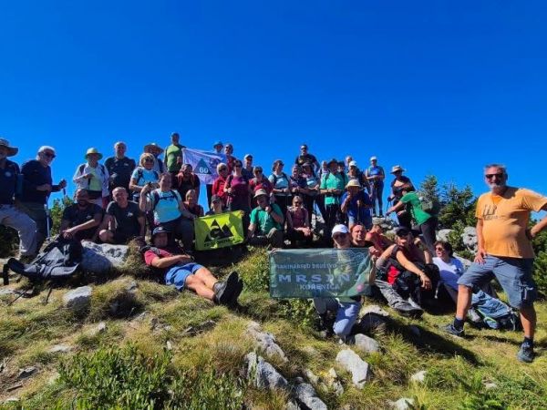 Održan susret planinara Like i Dalmacije na Zavižanu – 50 godina nakon povijesnog okupljanja Održan susret planinara Like i Dalmacije na Zavižanu – 50 godina nakon povijesnog okupljanja