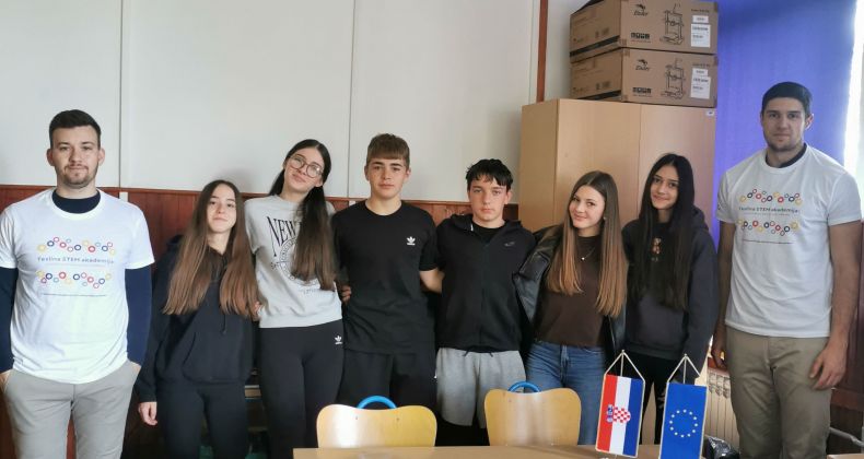 Najbolje iz Like - Održane nove STEM radionice u Gospiću: Magnetizam kroz praktičan rad