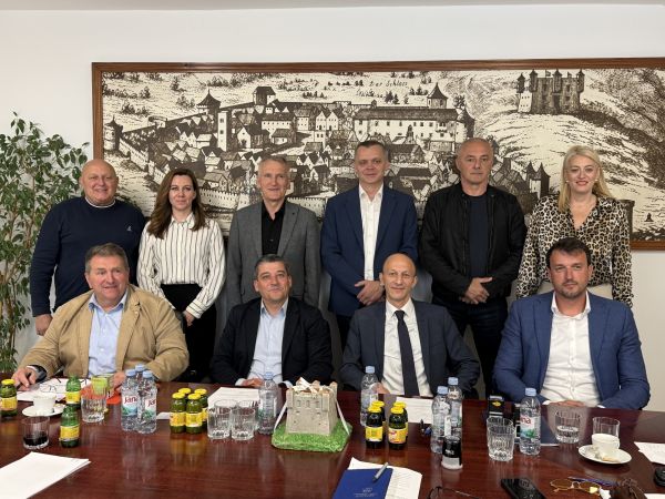 Potpisan Sporazum o zajedničkom financiranju obnove spomenika poginulim hrvatskim braniteljima u Zalužnici
