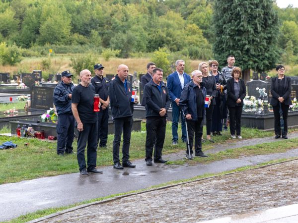 U čast braniteljima: Obilježena 34. obljetnica obrane Bilaja i Gospića U čast braniteljima: Obilježena 34. obljetnica obrane Bilaja i Gospića