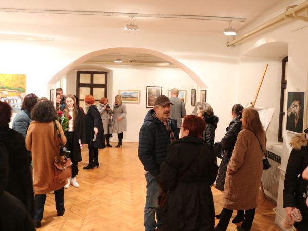 FOTO / Održana jubilarna deseta izložba “LikArt 10“ u Muzeju Like Gospić