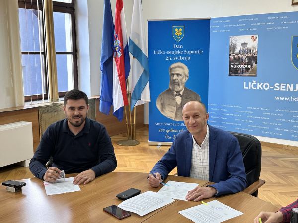 Potpisan Ugovor o radovima na uređenju podrumskih prostorija zgrade Ličko-senjske županije koje će postati multifunkcionalni prostor za širu zajednicu 