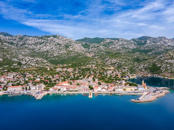 Raspisan javni natječaj za pomoć umirovljenicima za ogrjev u općini Karlobag