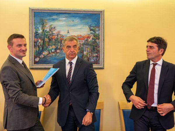 Darko Milinović preuzeo dužnost gradonačelnika Grada Gospića Darko Milinović preuzeo dužnost gradonačelnika Grada Gospića