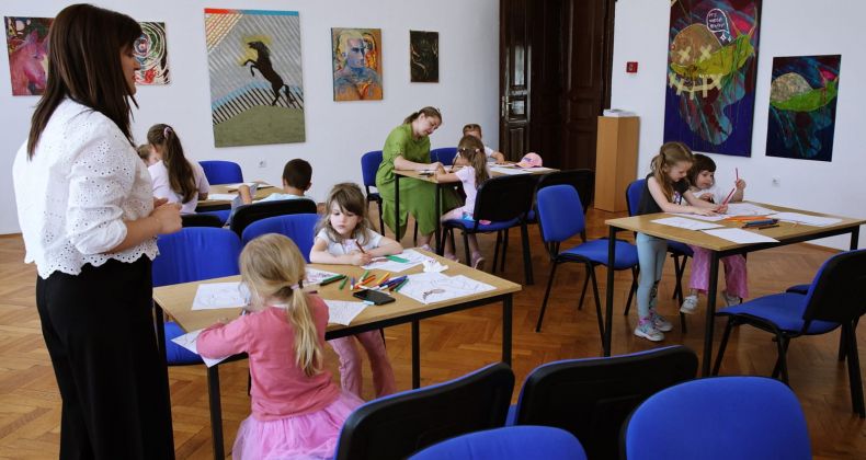 Najbolje iz Like - Djeca iz Dječjeg vrtića Ciciban posjetila izložbu u Muzeju Gacke
