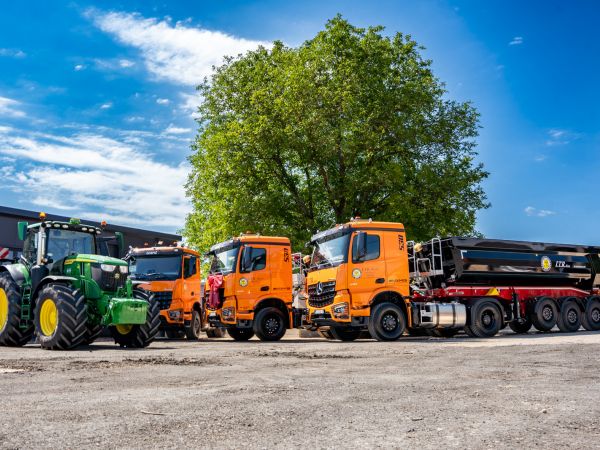 I.T.R. d.o.o. iz Gospića nastavlja snažan investicijski ciklus: novi Mercedes-Benz tegljači i John Deere Signature Edition dodatno jačaju poslovne kapacitete I.T.R. d.o.o. iz Gospića nastavlja snažan investicijski ciklus: novi Mercedes-Benz tegljači i John Deere Signature Edition dodatno jačaju poslovne kapacitete