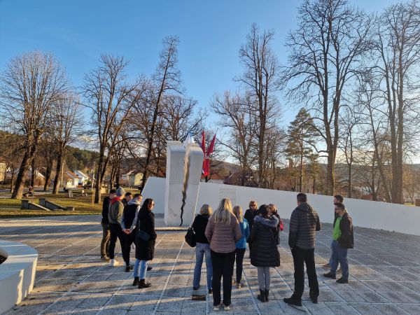 Jučer su građani Otočca postali turisti u svom gradu