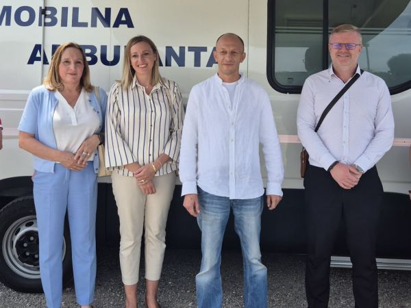 Mobilna ambulanta Ličko-senjske županije službeno započela s radom iz Baških Oštarija